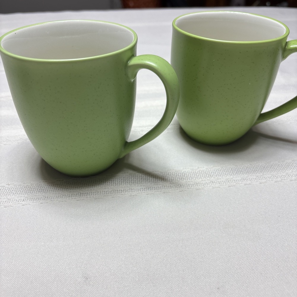 Noritake - Colorwave - Apple - Coffee Cups / Mugs - TWO - 2 - 8094 - Green